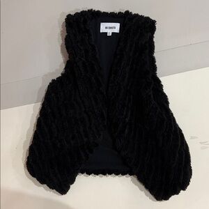 BB Dakota Elegant Black faux fur Vest